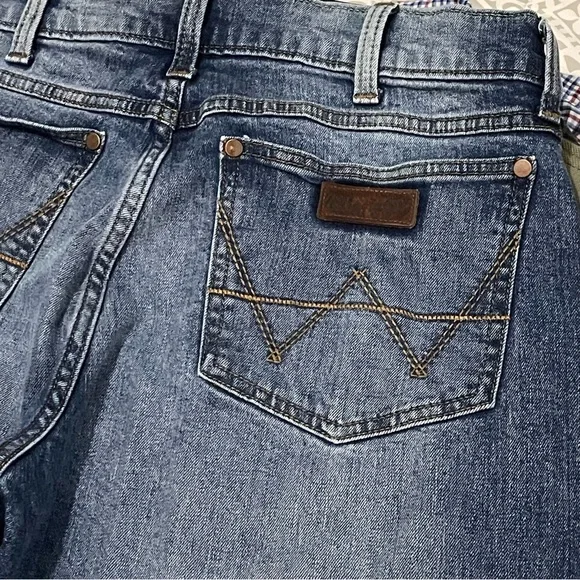 Wrangler Retro Men’s 32x30 (33x30) Slim Straight Jeans Dark Blue Denim Western - Picture 14 of 15
